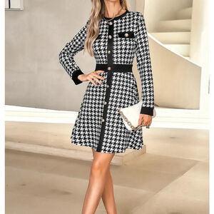 Women Houndstooth Dress Size 8-10 Black & White Gold Buttons Classy Work